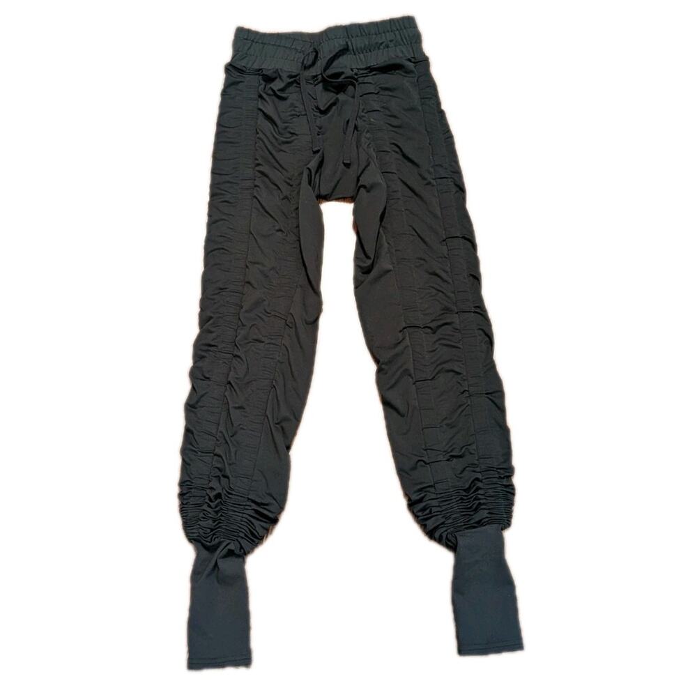 Women's Black Ruched Leggings with Cuffed Ankles